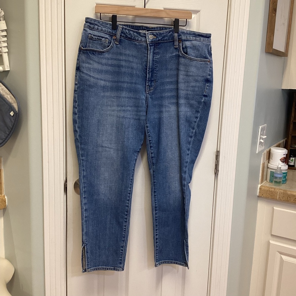 Old Navy Women’s Jeans SZ 18 O.G High Rise Straight Secret Smooth Pockets